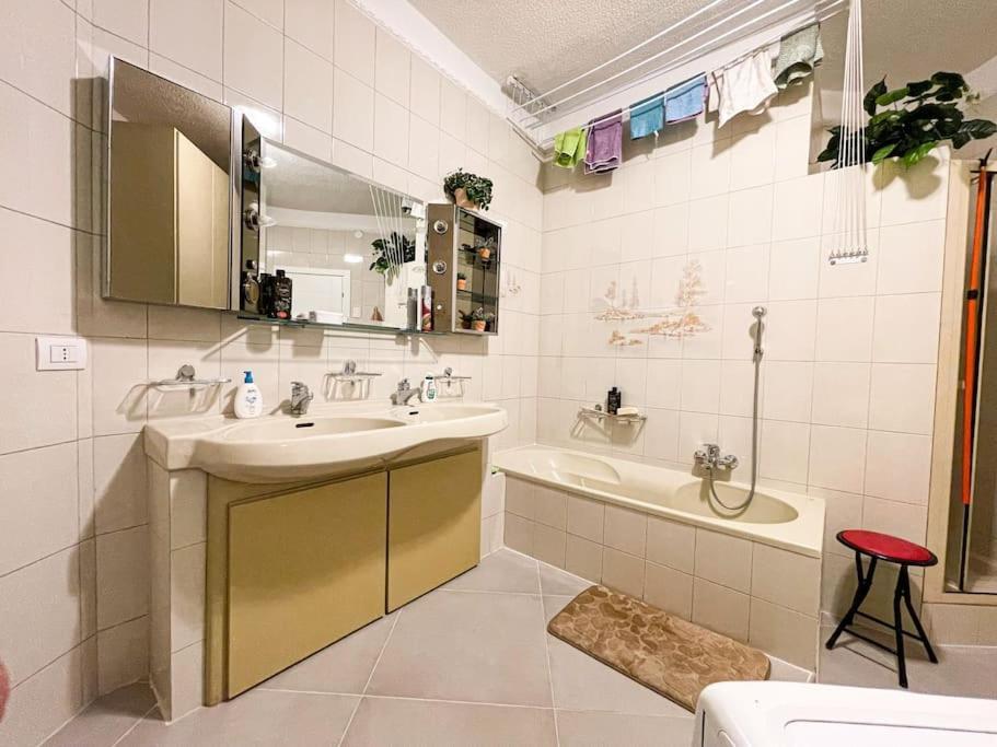 III - Cozy Single Room A Milan Extérieur photo